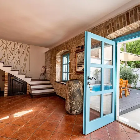 Hidden Gem With Pool