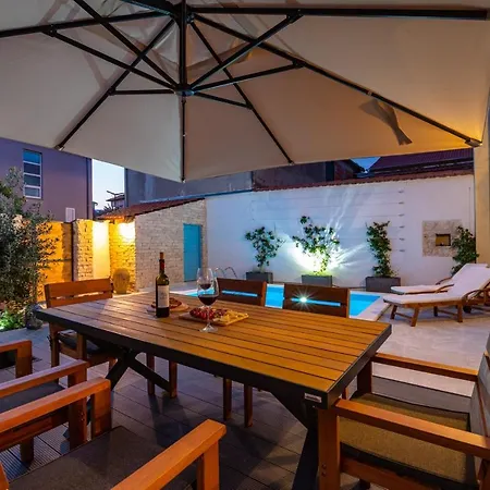 Hidden Gem With Pool Zara