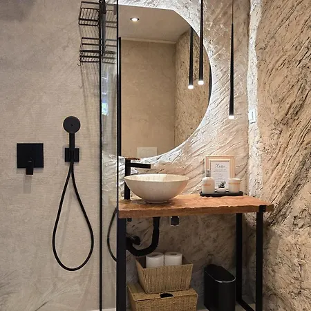 Hébergement de vacances Hidden Gem With Pool *